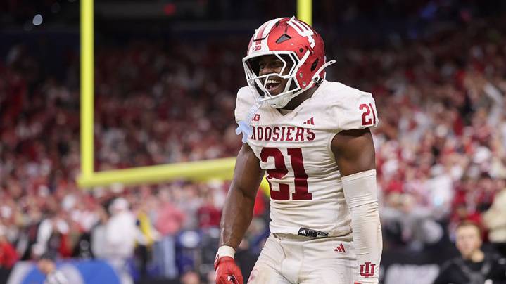 CFP bracket set, with Indiana at No. 1 and Oregon included