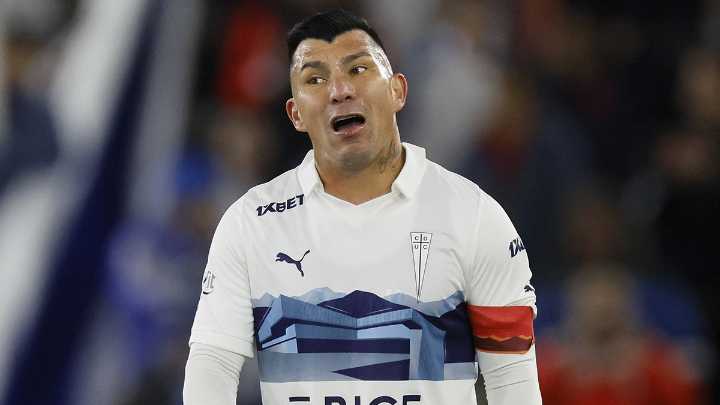 Medel: Trataremos de hacer las cosas bien para el fútbol de Chile, que ha estado muy bajo