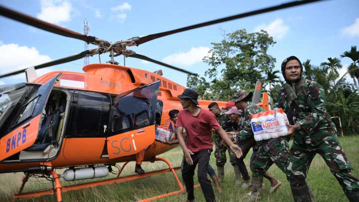 Asia flood death toll surpasses 1,500 as calls grow to fight deforestation