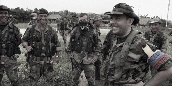 Accionistas de reconocida marca en Colombia habrían comprado predios del paramilitar Carlos Castaño en Córdoba: Fiscalía les embargó 522 hectáreas