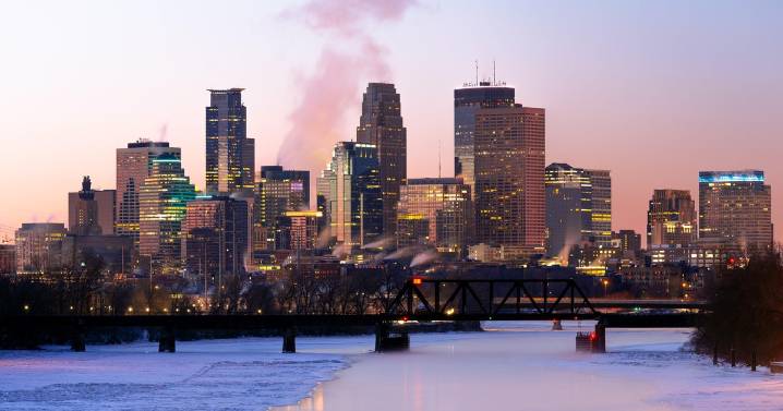 Twin Cities warm up on Monday before a strong system moves in Tuesday
