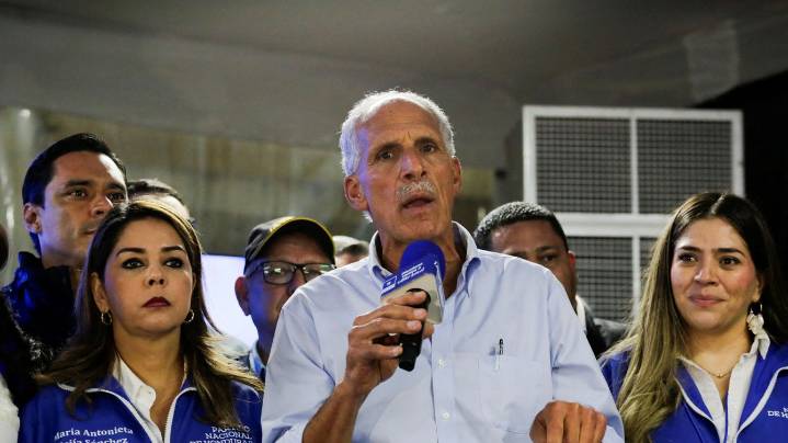 Nasry Asfura lidera el escrutinio en Honduras mientras avanza el recuento presidencial