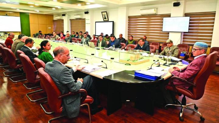 CM emphasizes timely execution of housing projects