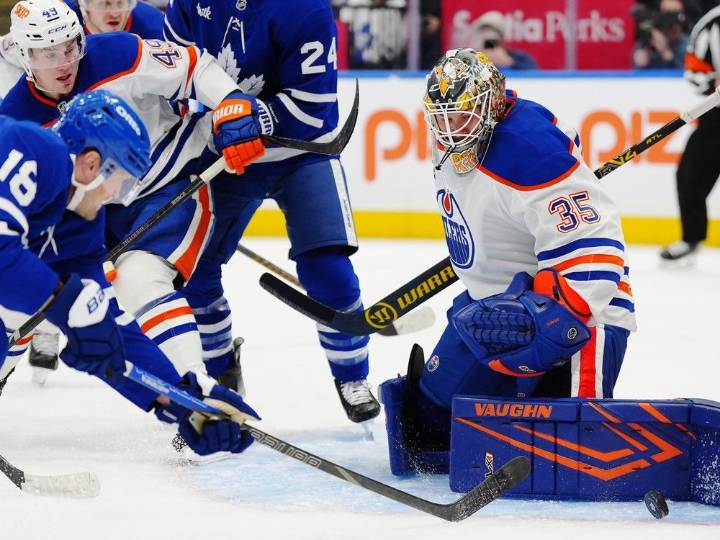 Smooth debut for Jarry as Edmonton Oilers hammer Toronto Maple Leafs