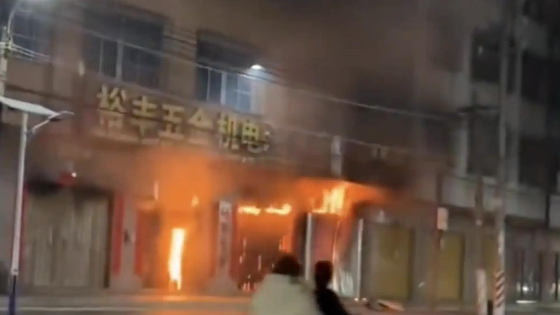Ocho muertos y cuatro heridos en el incendio de un edificio en el sur de China
