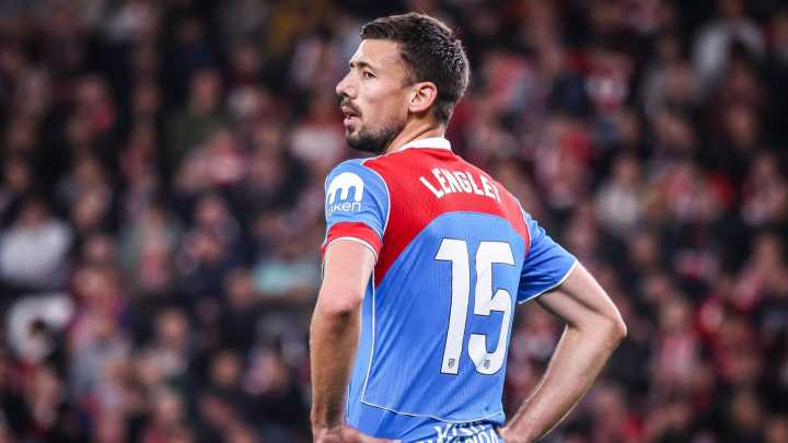 Lenglet no estará ante el PSV por "una contractura muscular"