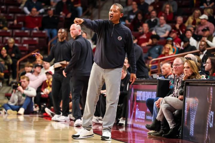 Deadspin | Perfect shooting by Meechie Johnson helps South Carolina rout Stetson