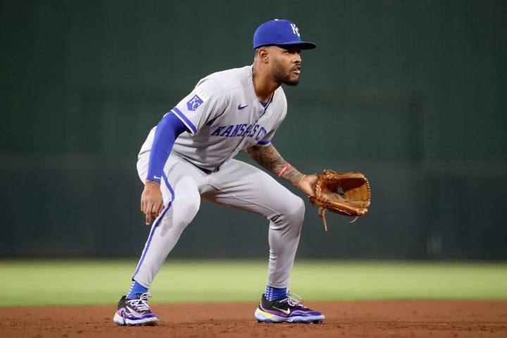 Royals agree to five-year extension with All-Star third baseman Maikel Garcia: Source