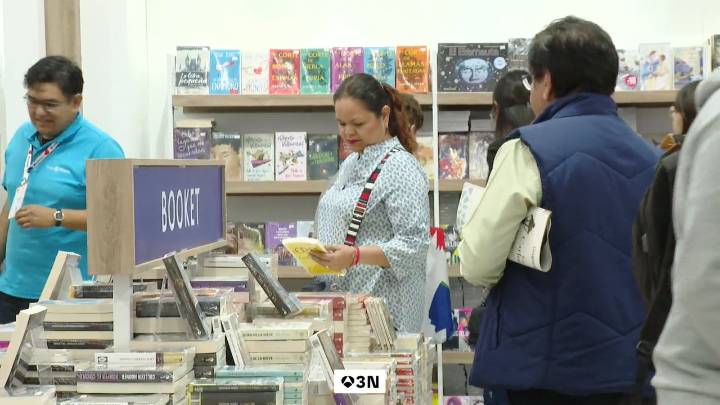 Los escritores de Planeta, muy presentes en la Feria Internacional del libro de Guadalajara, México