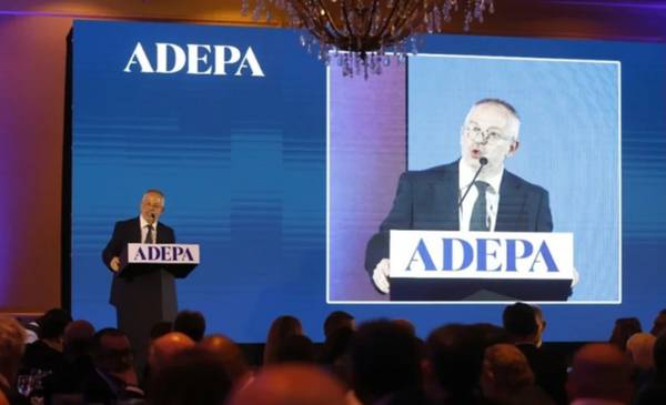ADEPA destacó el rol del periodismo en la democracia y advirtió sobre intentos de silenciar voces