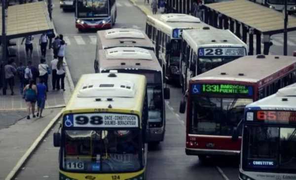 El misterio de la línea de colectivo que sale desde Constitución pero nunca vuelve