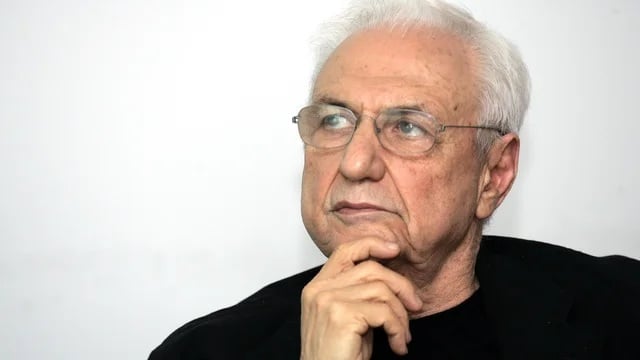 Frank Gehry, renowned architect known for Guggenheim Museum Bilbao and Walt Disney Concert Hall, dies at age 96