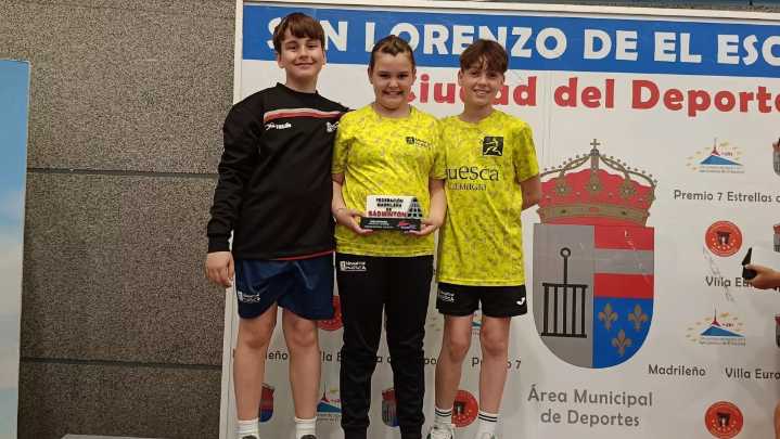 "Se busca campeón", último reto del año del bádminton oscense con los títulos nacionales Sub