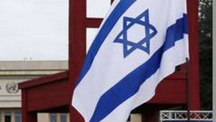 Israeli archaeologists uncover remains of dramatic mountaintop royal palace