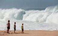 Dangerous surf, minor flooding expected across Hawaii coastlines