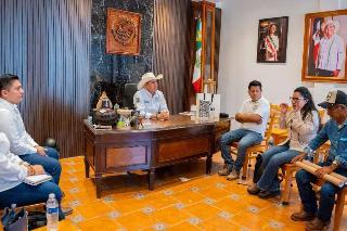 Huatulco avanza en la segunda etapa de pavimentación en tramo Hacienda Vieja