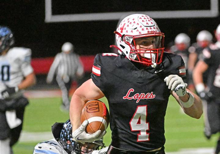 WATCH: Previewing PIAA football championships for Clairton, Avonworth and Central Catholic