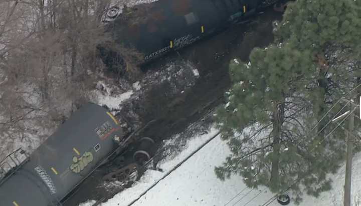 Freight train derails in South Deering