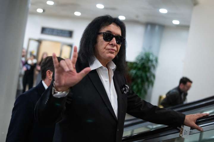 ‘Let’s rock’: Gene Simmons urges Congress to OK radio royalties 