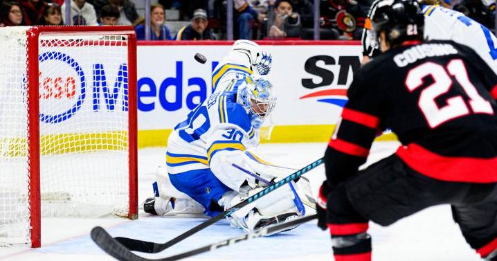 Hofer makes 41 saves, Neighbours scores twice in Blues' 2
