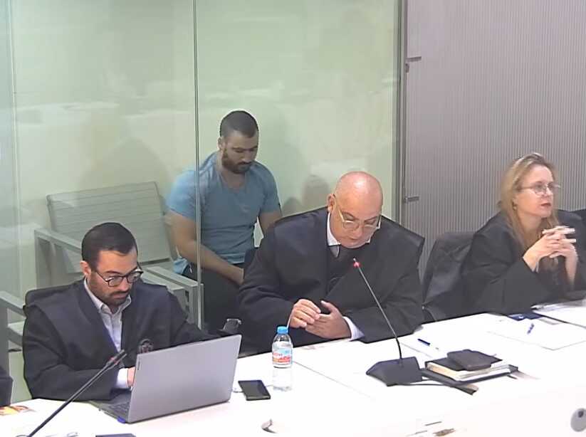 ¿Quién le paga los abogados a Yassine Kanjaa?