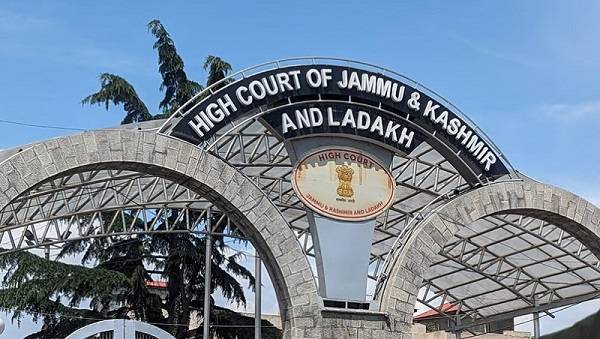 HC of J&K, Ladakh declares Dec 20 as working day