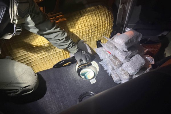 Argentina: Encuentran drogas en un tanque de combustible de un auto en Corrientes (Fotogalería)