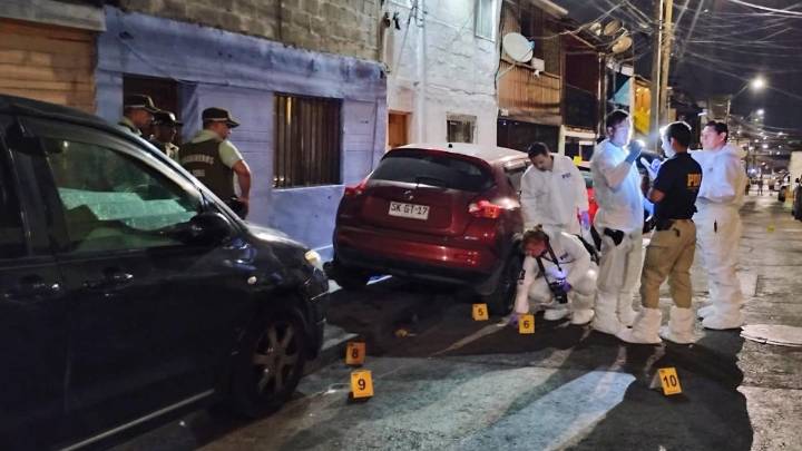Dos hermanos son asesinados en medio de balacera en Iquique: Autores se dieron a la fuga