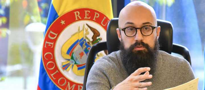 Carrillo se defiende de acusaciones y afirma que los riesgos de corrupción fueron advertidos por él mismo