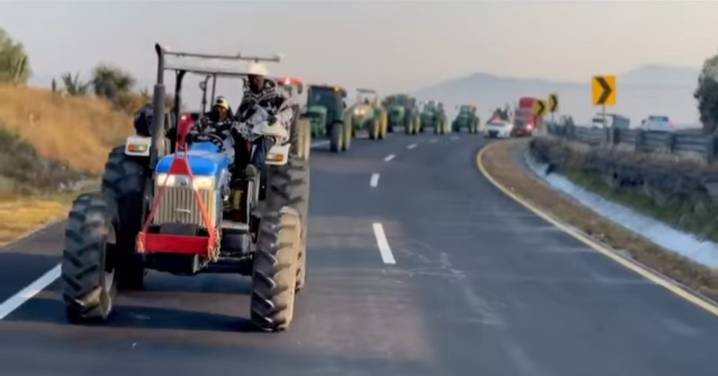 Agricultores inician la Gran Caravana de Tractores contra Ley de Aguas Nacionales