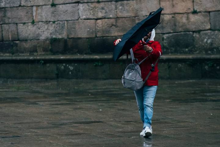 Siete comunidades activan avisos por nieve, viento y mala mar este martes