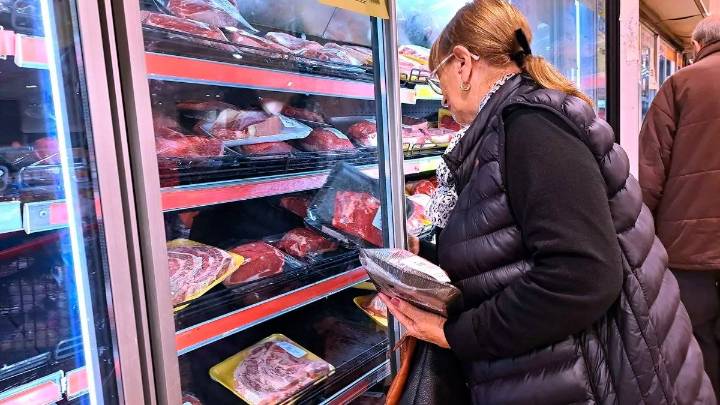 El INDEC difunde hoy la inflación de noviembre: esperan que se ubique entre 2,3%…