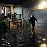 Photos: Arctic air blast hits northern US; Pacific Northwest waterlogged