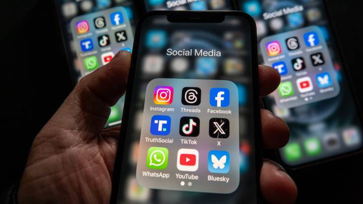 Australia social media ban set to take effect