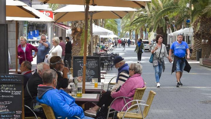 El tirón del turismo lleva a la creación de empresas en Canarias a cifras récord