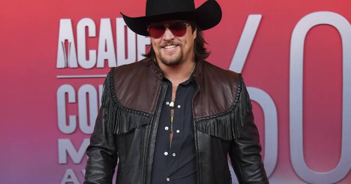 Country Thunder announced lineup for beachfront festival in St. Pete