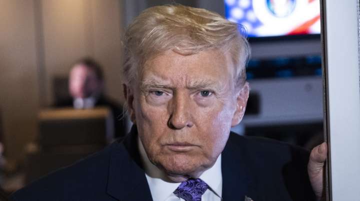 Up Close Look At Donald Trump's Bright Orange Makeup Is A Total Jump Scare