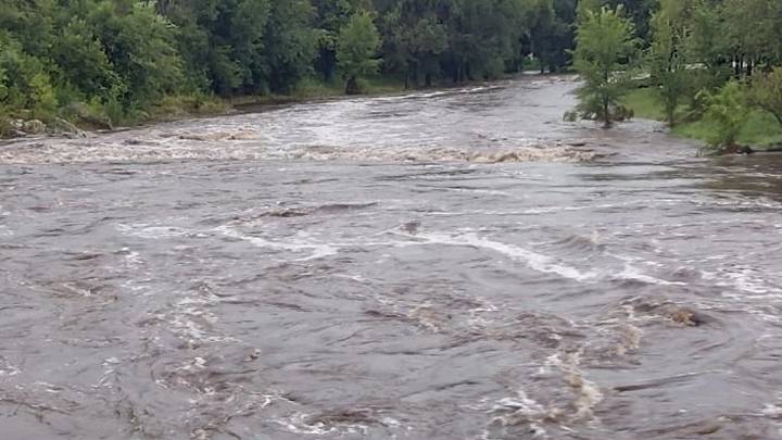 El Gobierno de la Provincia advirtió por crecidas en ríos de zonas serranas