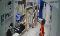 VIDEO. Una banda de mecheras cometió un robo en un comercio del centro de La Plata