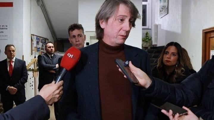 Martínez acusa a Mañueco de "no estar a la altura" en una política como la lucha contra la violencia de género