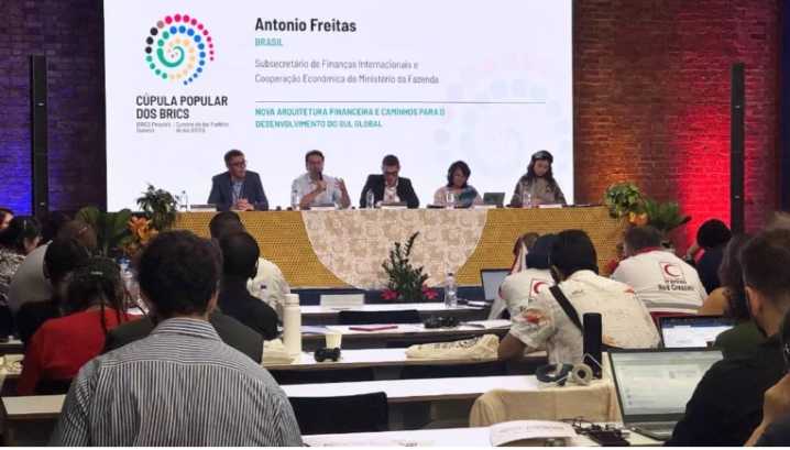 Proponen nueva arquitectura financiera para el Sur Global en Cumbre Popular del BRICS