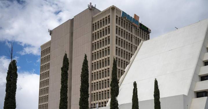 US Sens. Bernie Sanders, Elizabeth Warren criticize Blackstone over proposed TXNM Energy purchase