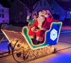 Santa Claus’ sleigh returns for weekend visit to Brooklyn: Sun Postings