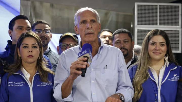 Elecciones en Honduras: Nasry Asfura, el candidato de Donald Trump, lidera el conteo preliminar