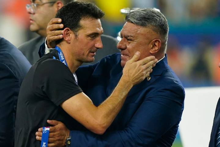"Va a haber renovación". Chiqui Tapia aseguró que buscará la continuidad de Scaloni y contó cuál es su sede favorita para el Mundial