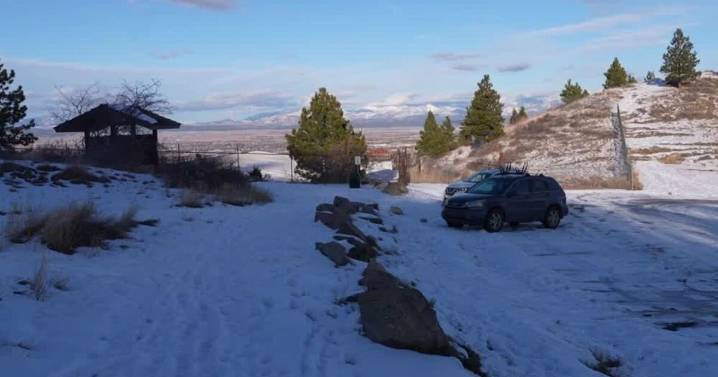 Trailhead parking closures and city revenue discussed at meeting