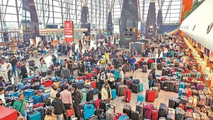 Delhi HC Questions Centre, Orders IndiGo to Compensate Passengers