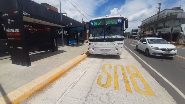 Las paradas del 57 volvieron a la Ruta 8