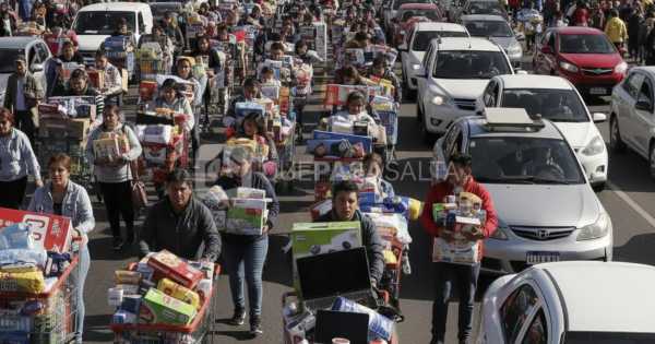 Hasta 70% más barato: la razón por la que miles de argentinos cruzan la frontera