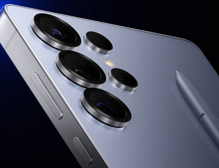 Galaxy S26 Vs S26 Ultra: Why Buying Samsung’s Base Flagship Could Be A Smart Move